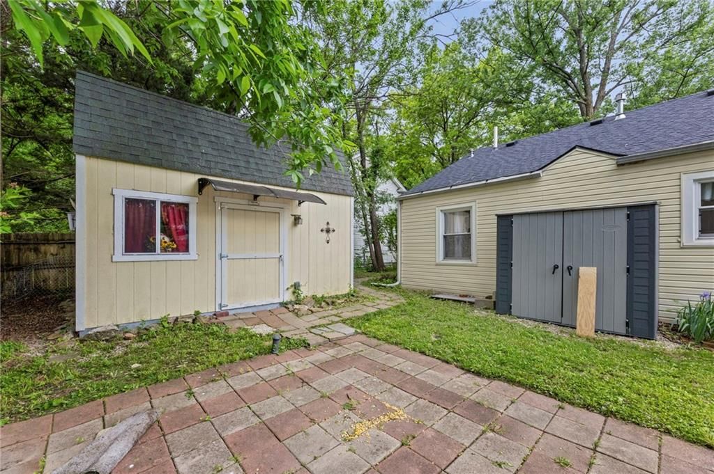 811 S Hickory Street — photo 19