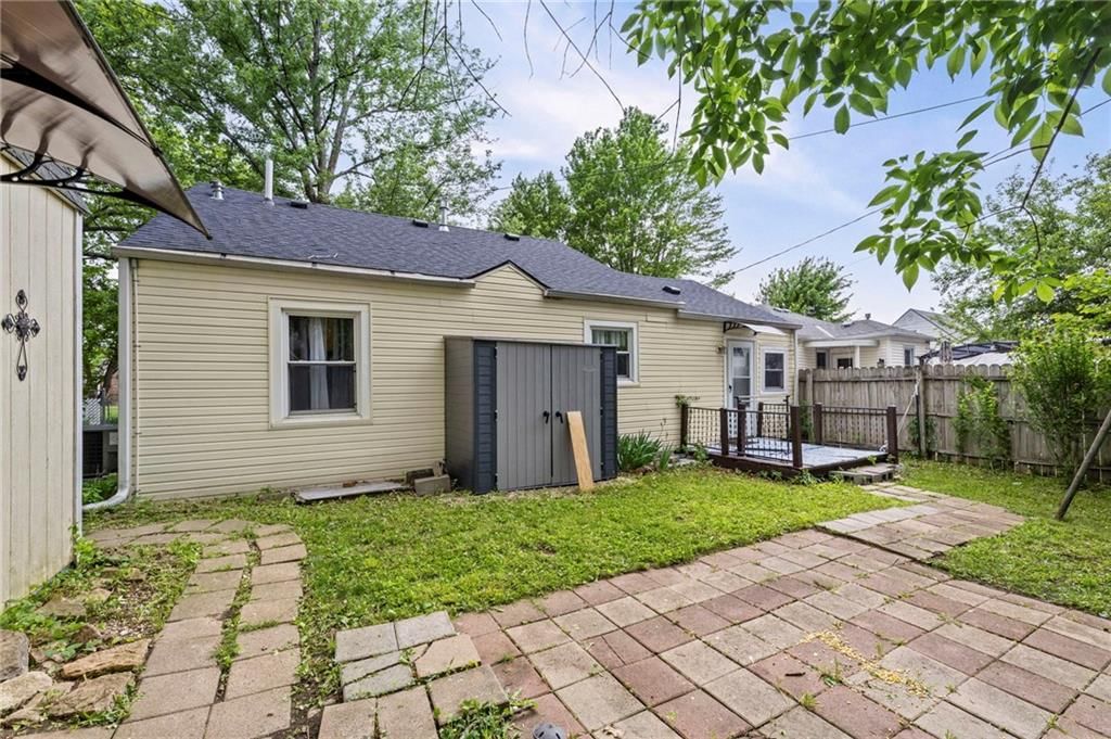 811 S Hickory Street — photo 23