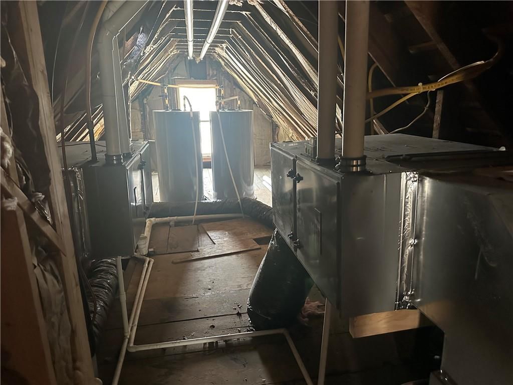 1100 Locust Street — photo 21