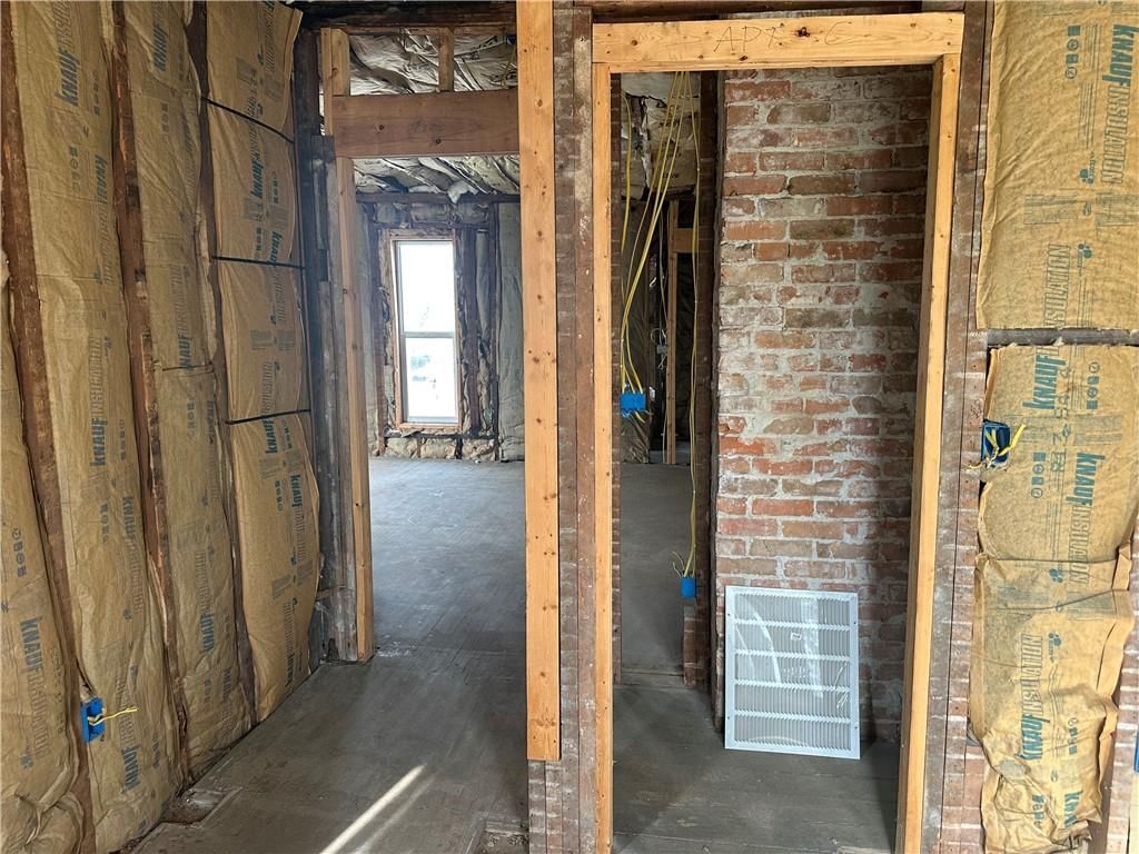 1100 Locust Street — photo 23