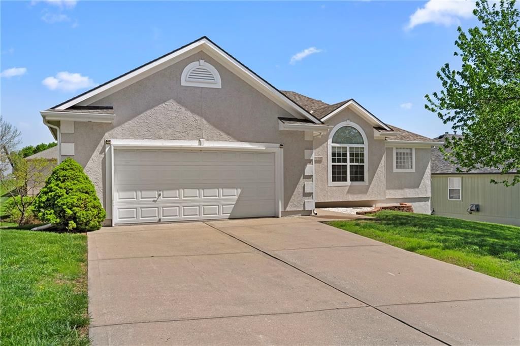 1713 SE Cardinal Drive — photo 2