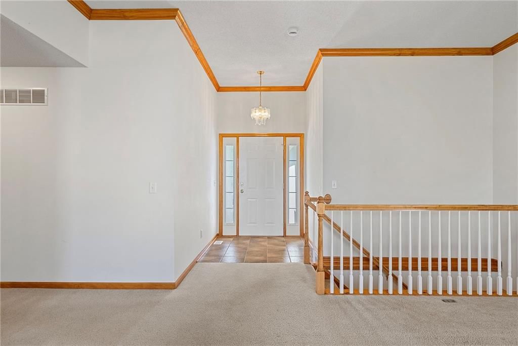 1713 SE Cardinal Drive — photo 5