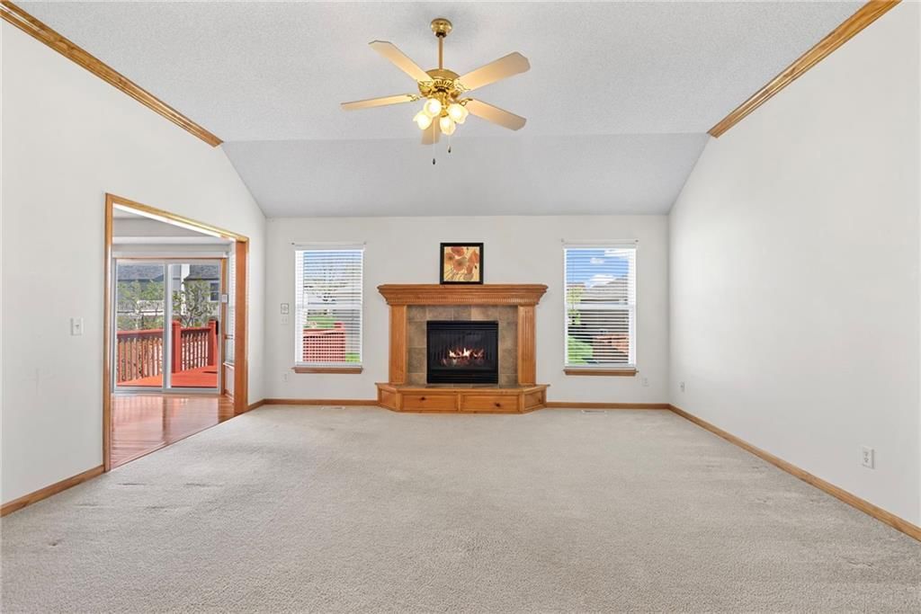 1713 SE Cardinal Drive — photo 8