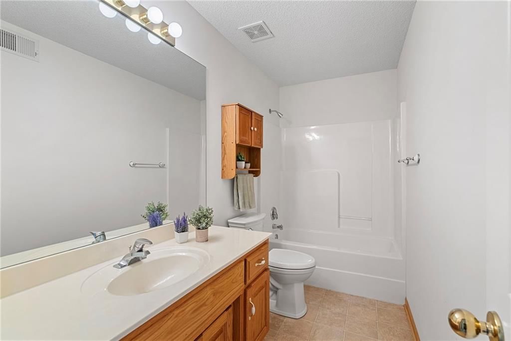 1713 SE Cardinal Drive — photo 27