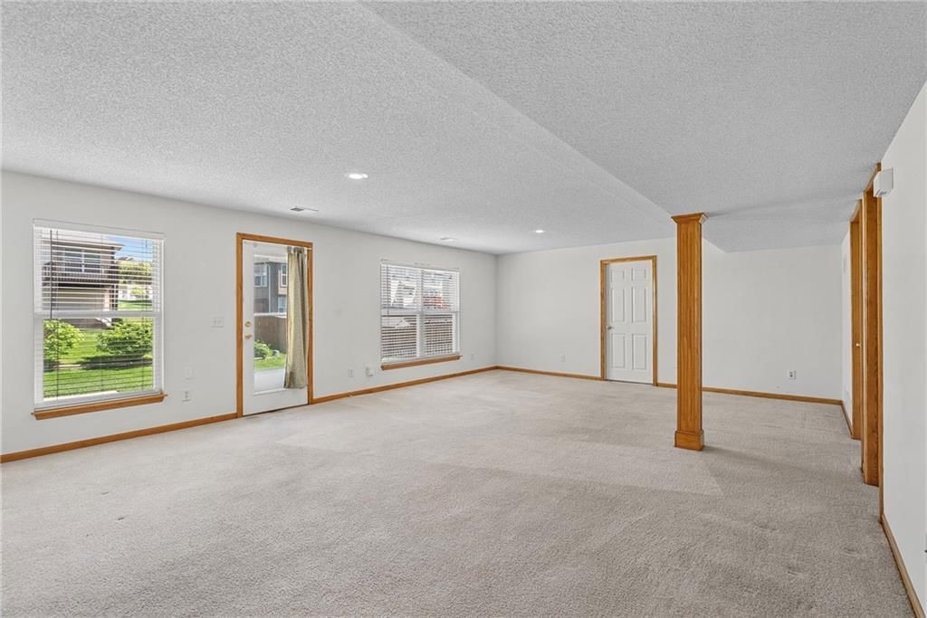 1713 SE Cardinal Drive — photo 29