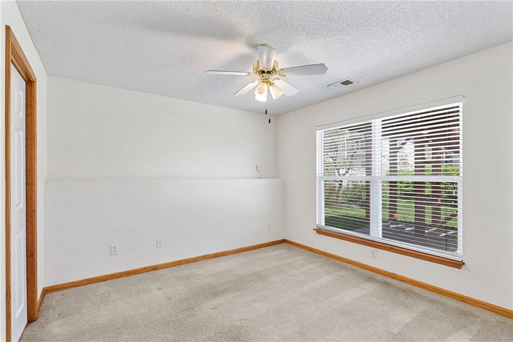 1713 SE Cardinal Drive — photo 33