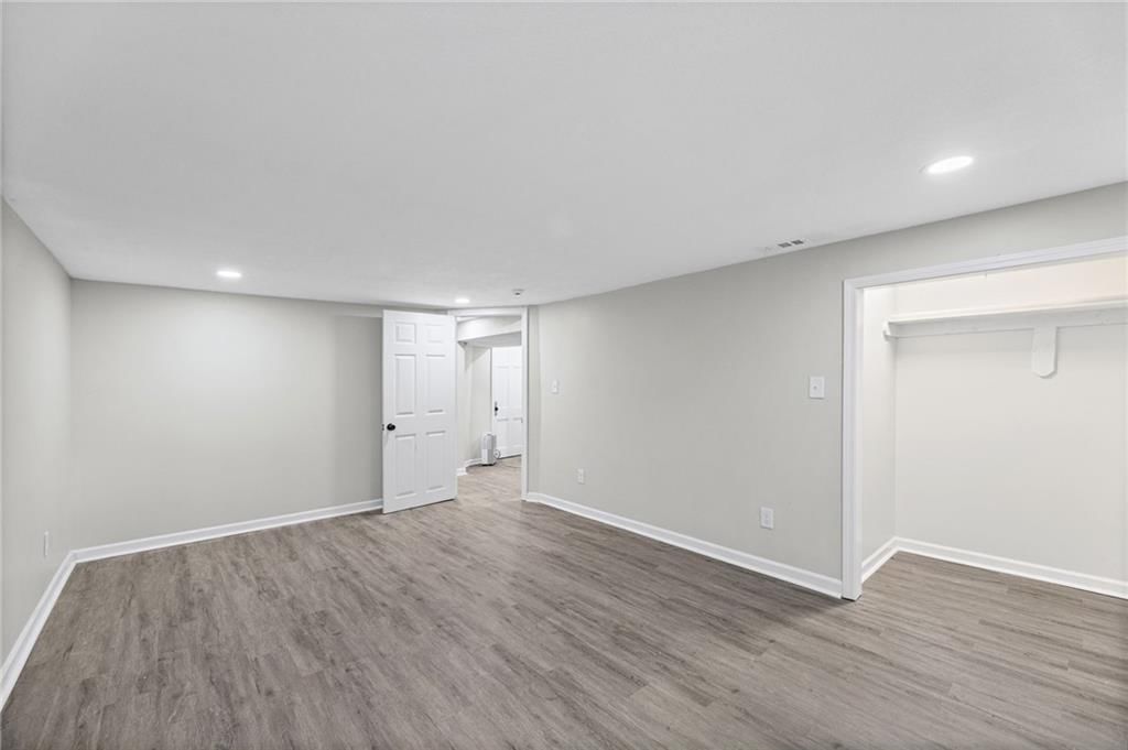 3416 E 62nd Street — photo 31