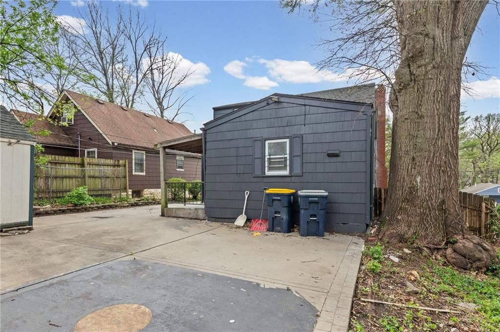 3416 E 62nd Street — photo 32