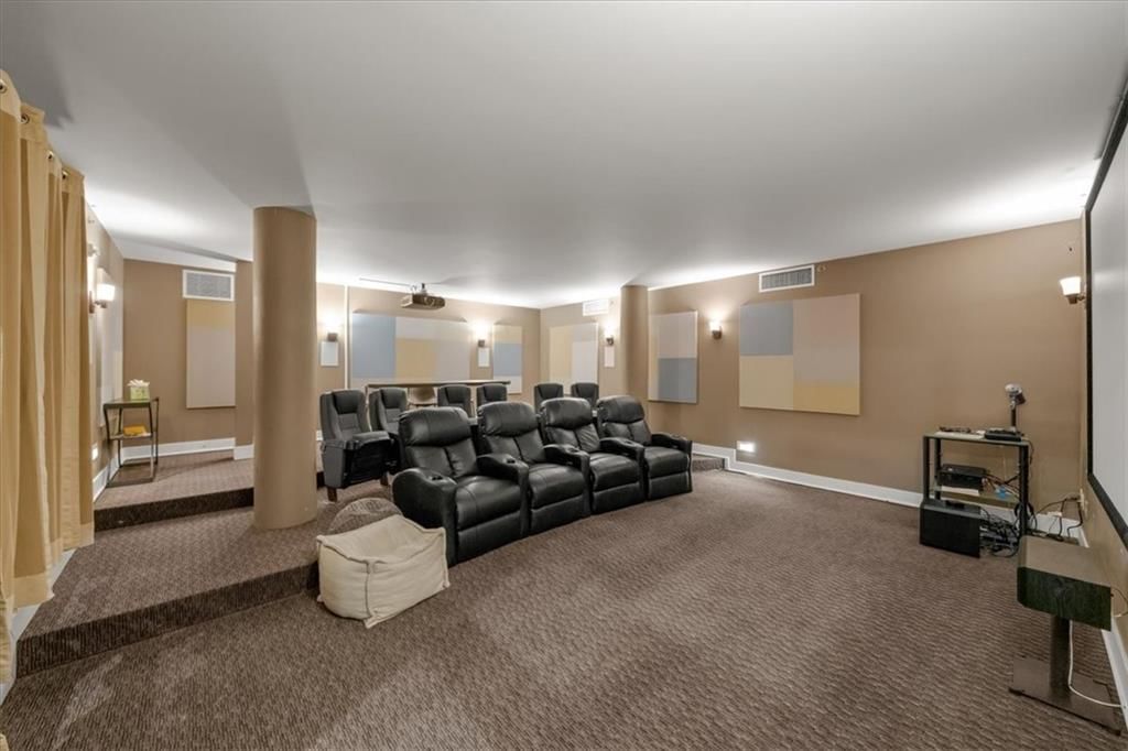 712 Broadway Boulevard — photo 12