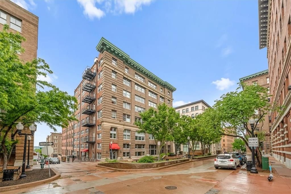 712 Broadway Boulevard — photo 18