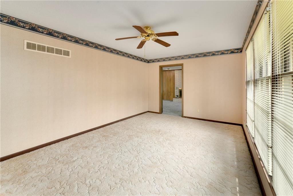 6105 Kentucky Avenue — photo 4