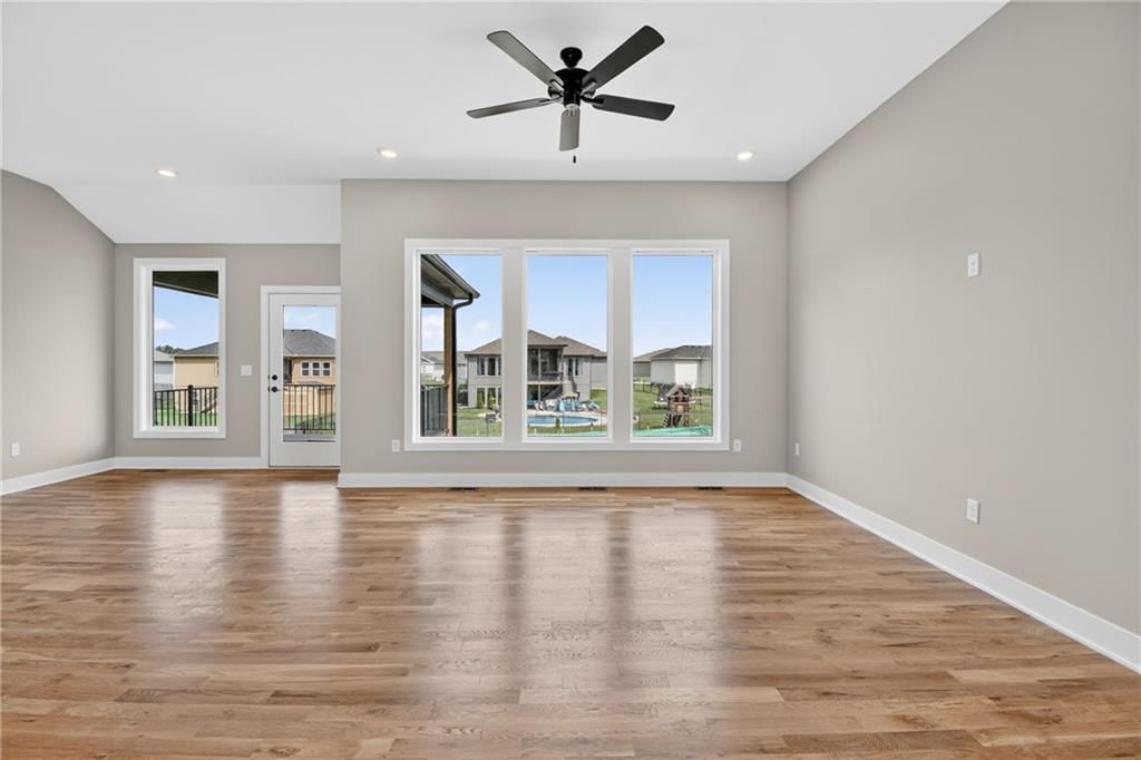 806 W Shawhan Parkway — photo 10