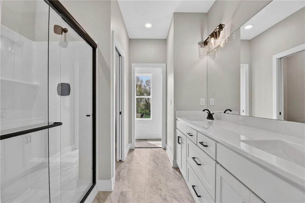 806 W Shawhan Parkway — photo 22