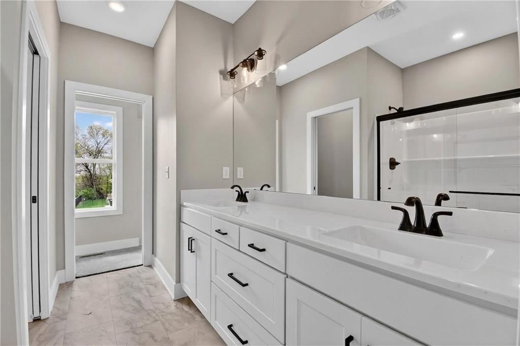 806 W Shawhan Parkway — photo 23