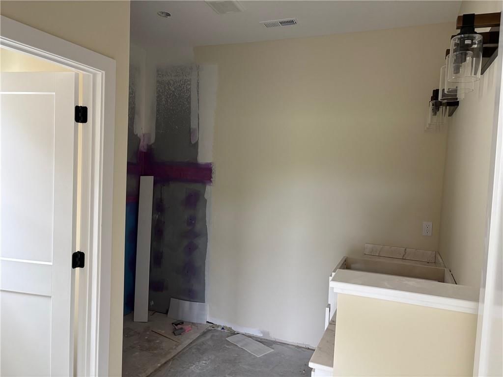 1018 Bluestem Circle — photo 8