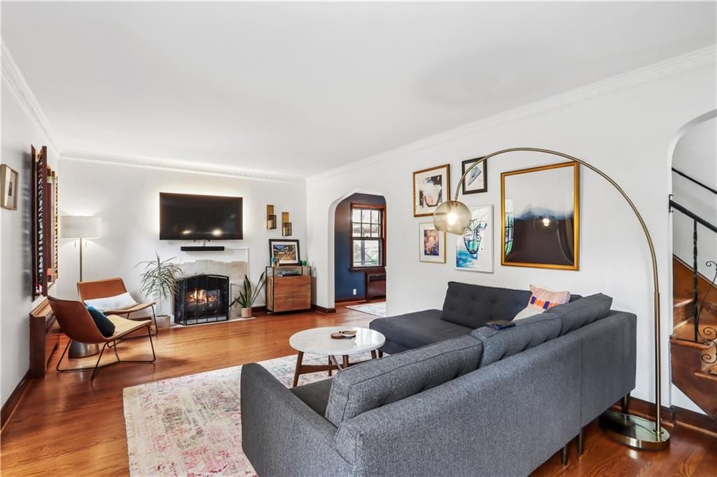 18 E 68th Street — photo 3
