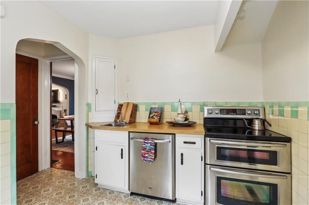 18 E 68th Street — photo 12