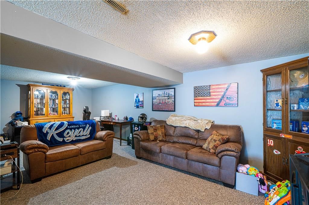 3903 Pacific Street — photo 23