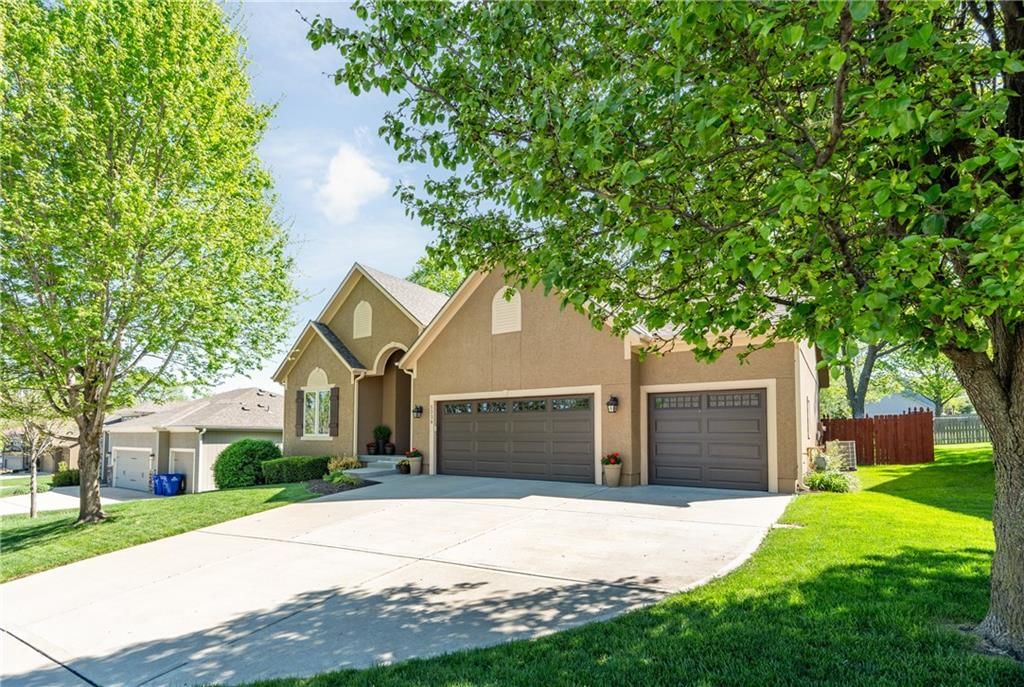 5339 McCormick Drive — photo 2
