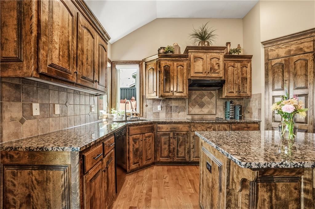 5339 McCormick Drive — photo 11