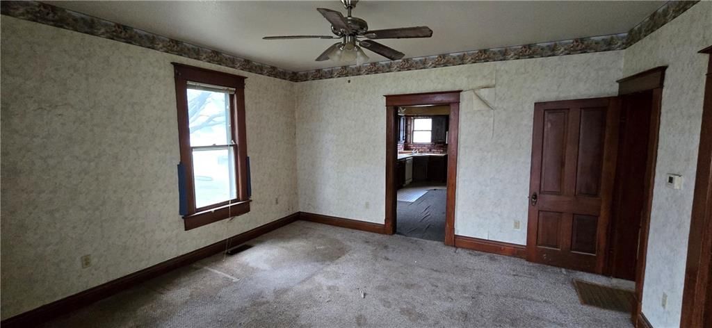 407 S Bismark Street — photo 4