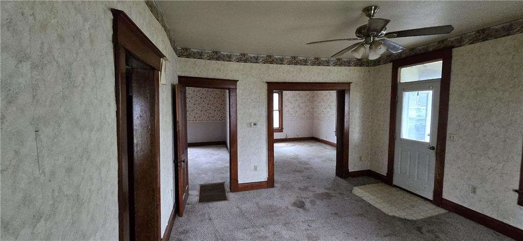 407 S Bismark Street — photo 5