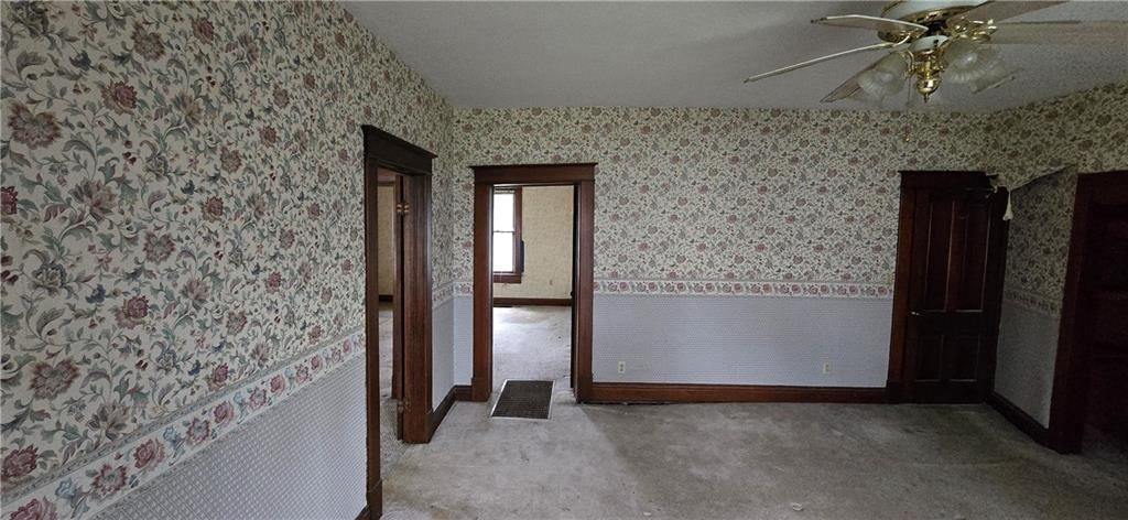 407 S Bismark Street — photo 10