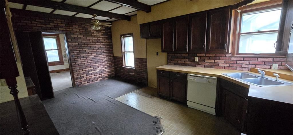 407 S Bismark Street — photo 12