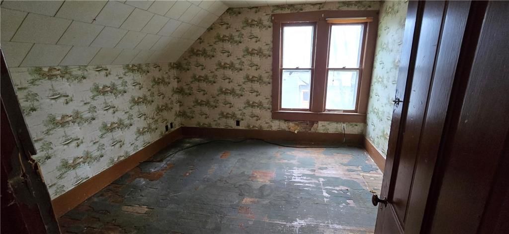 407 S Bismark Street — photo 18