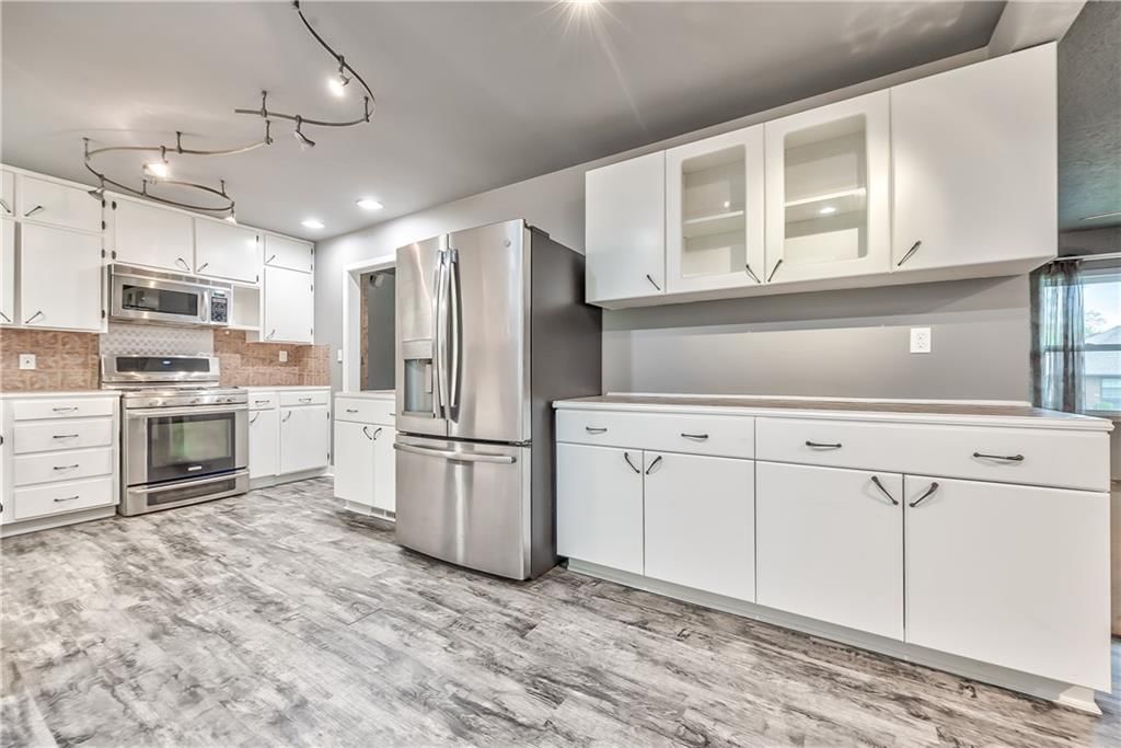 808 N Apache Drive — photo 18