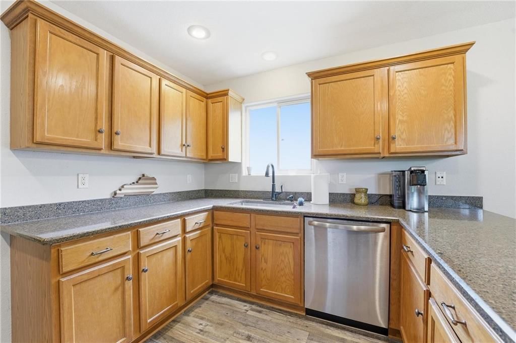 10904 N Marsh Avenue — photo 12