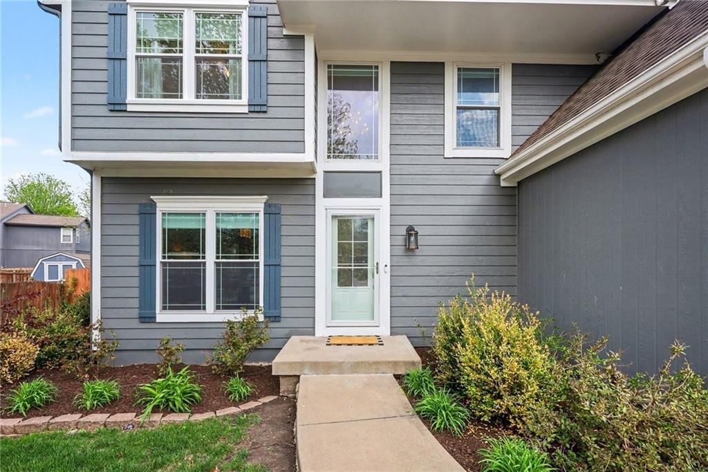 15451 S Bradley Drive — photo 2