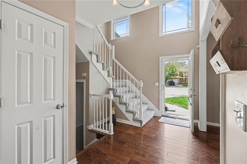15451 S Bradley Drive — photo 3