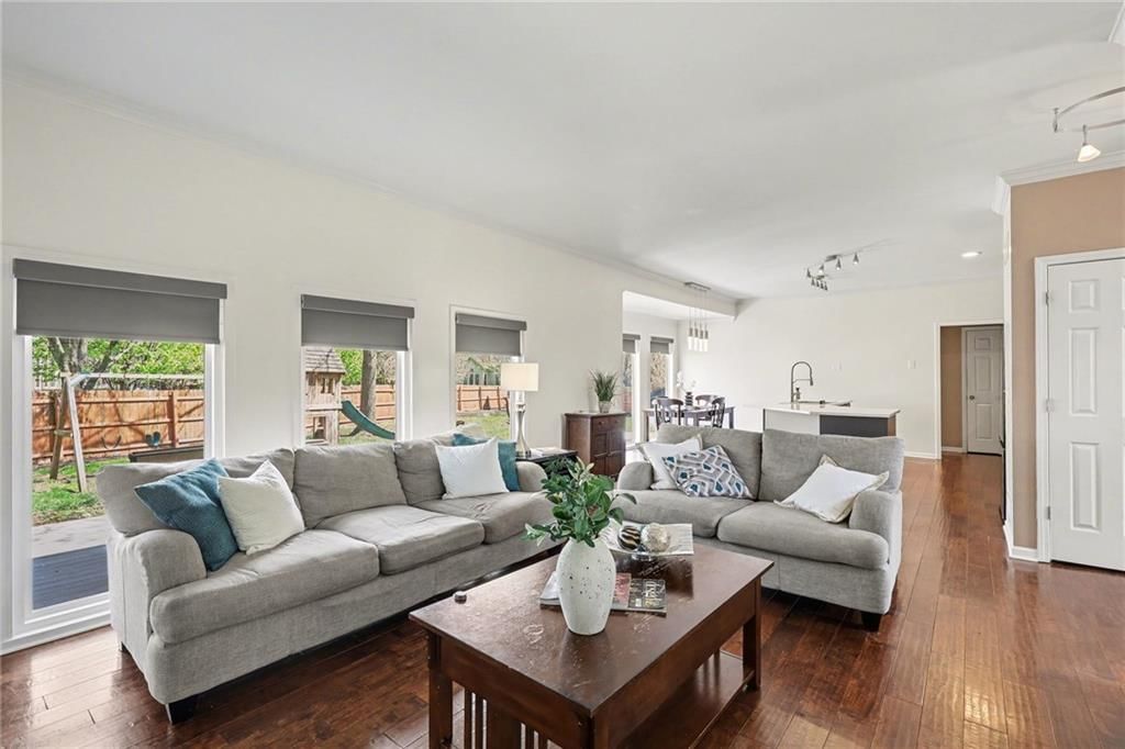 15451 S Bradley Drive — photo 9