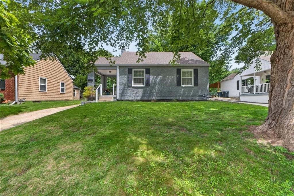 8119 Madison Avenue — photo 1