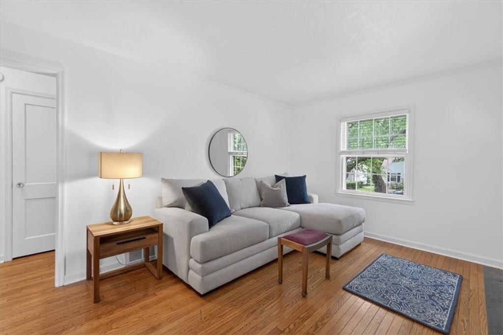 8119 Madison Avenue — photo 4