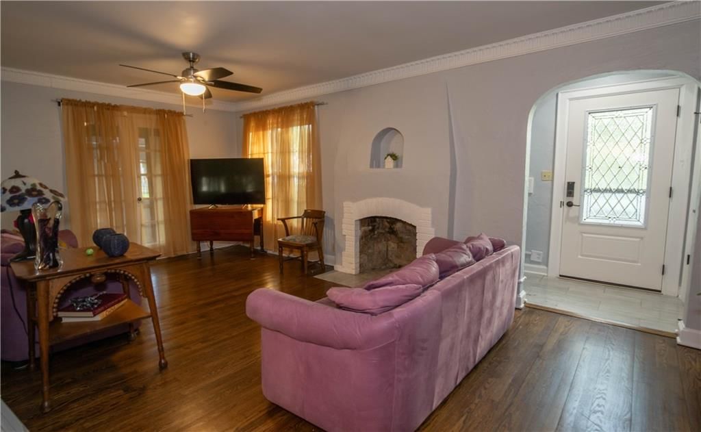 7639 Holmes Road — photo 16