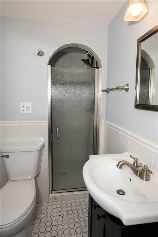 7639 Holmes Road — photo 39