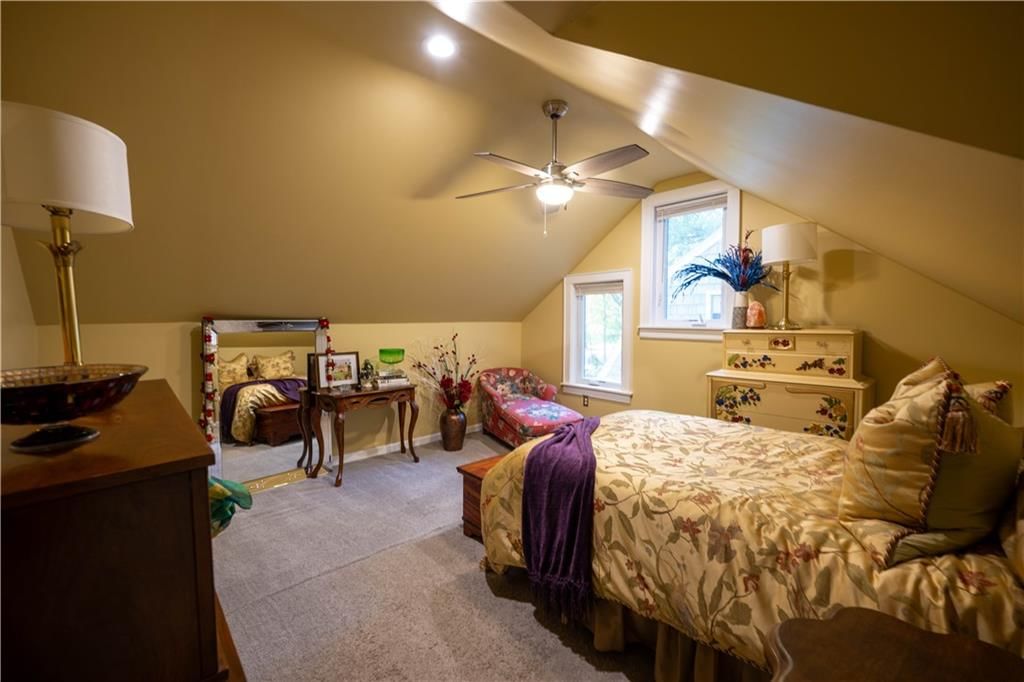 7639 Holmes Road — photo 41