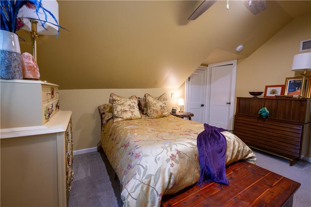 7639 Holmes Road — photo 43
