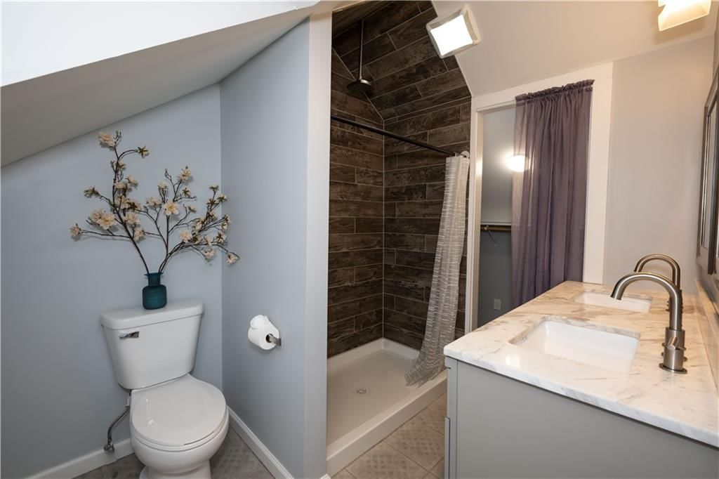 7639 Holmes Road — photo 44