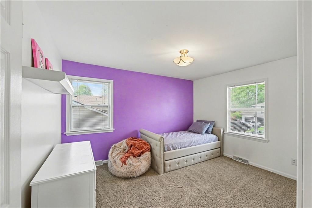 8005 N Harrison Street — photo 14