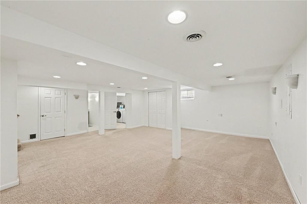 8005 N Harrison Street — photo 17
