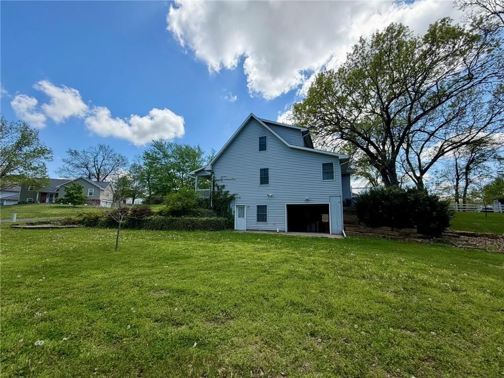 707 Angus Lane — photo 2