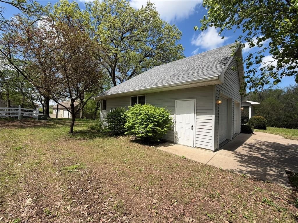 707 Angus Lane — photo 42