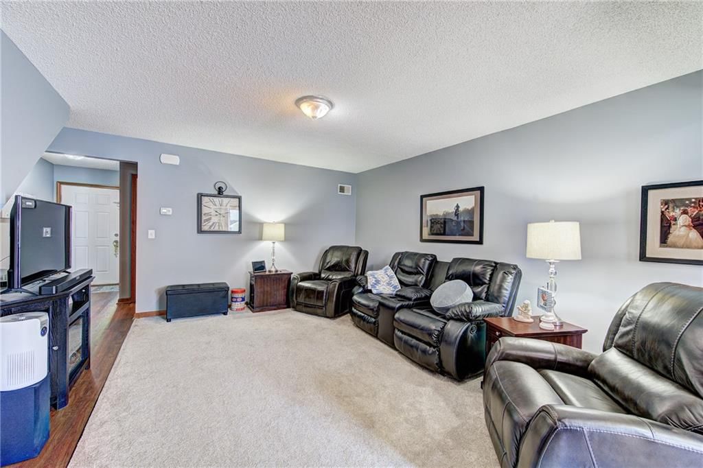 1633 SW Highland Drive — photo 4