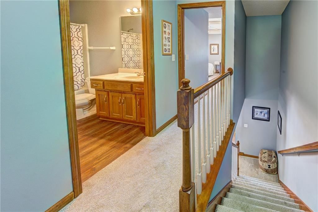 1633 SW Highland Drive — photo 10