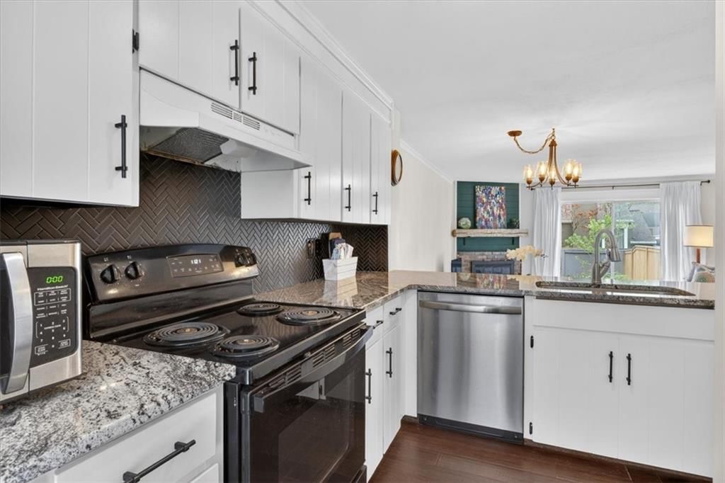 12107 W 79th Terrace — photo 8