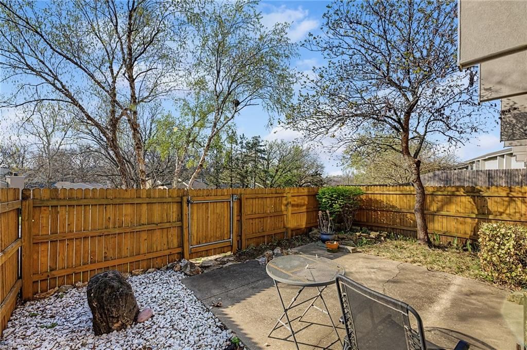 10851 Rosehill Road — photo 5