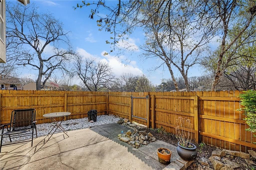 10851 Rosehill Road — photo 6